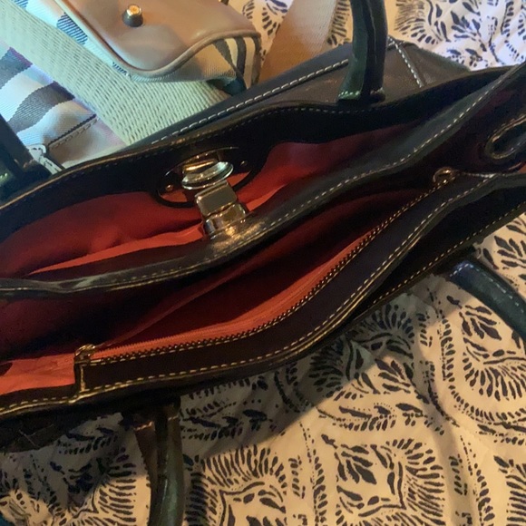 black coach bag - Picture 2 of 3